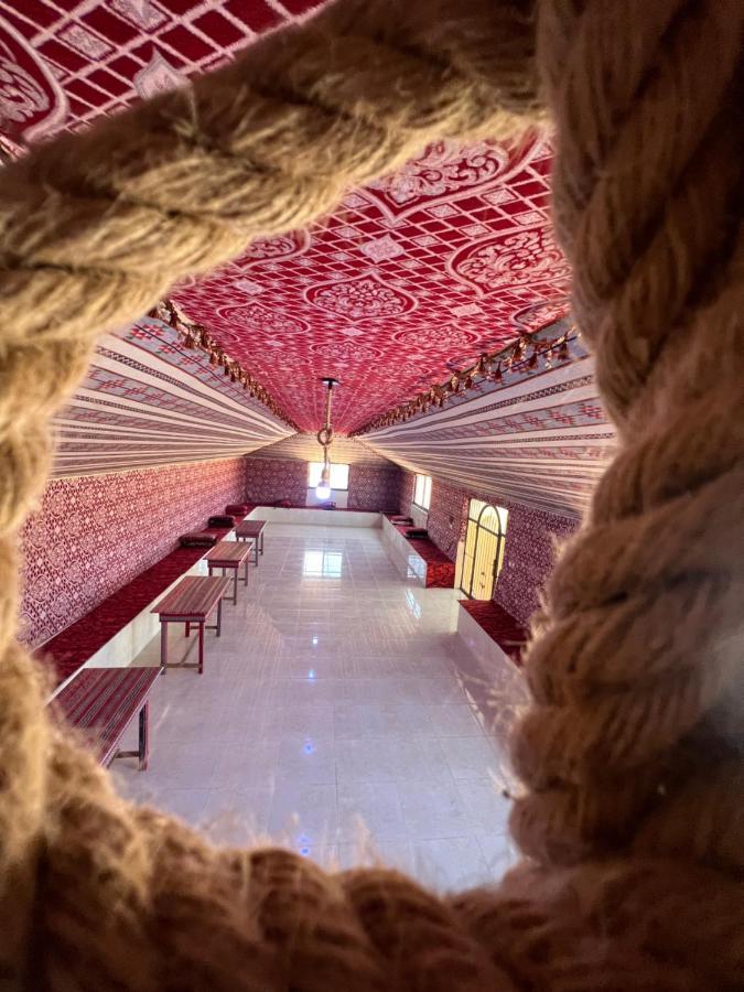 Hotel Raja Camp Wadi Rum Esterno foto