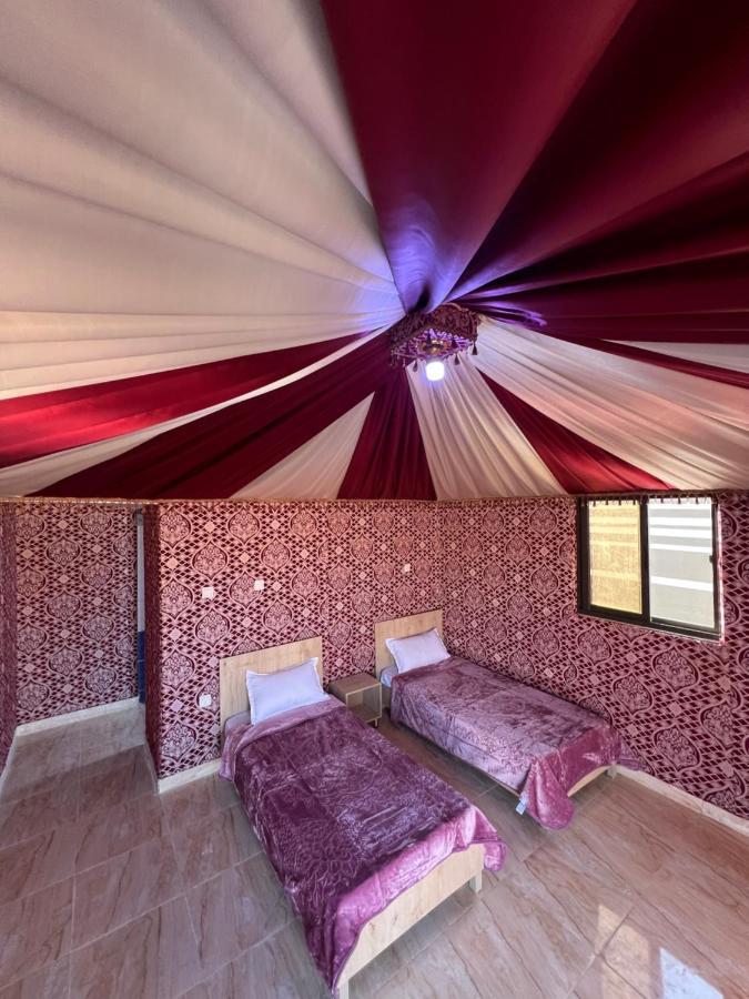 Hotel Raja Camp Wadi Rum Esterno foto