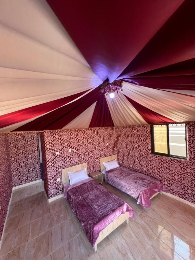 Hotel Raja Camp Wadi Rum Esterno foto